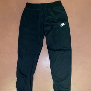 Girls Nike sweatpants